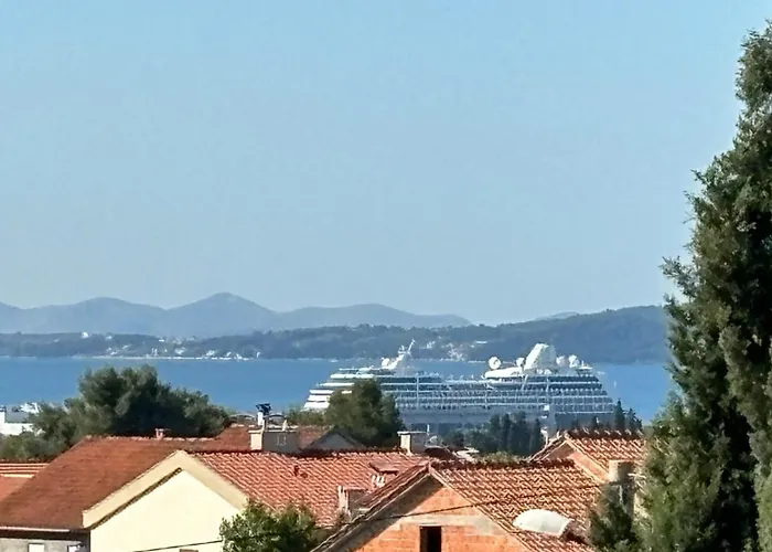 Apartman Ana - Family Friendly Zára