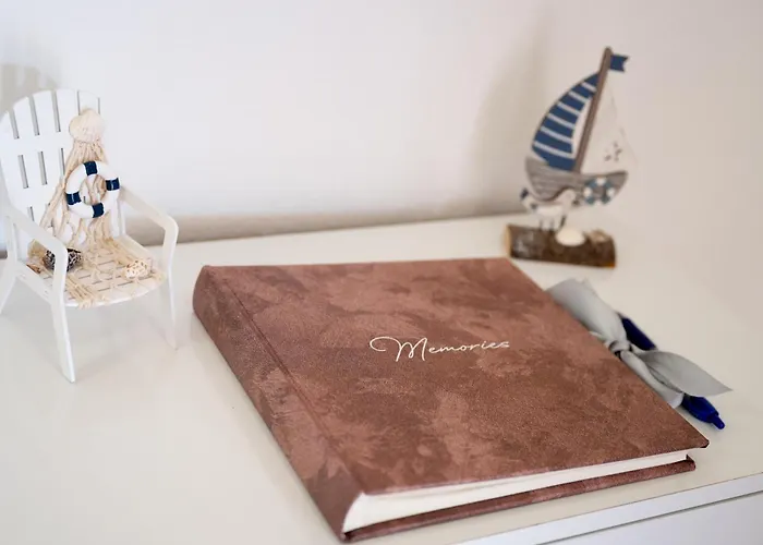 Ana - Family Friendly * Zára