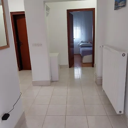 Ana - Family Friendly Apartman *