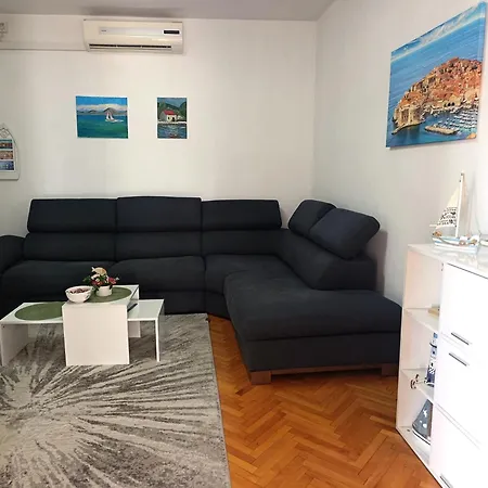 Apartman Ana - Family Friendly *